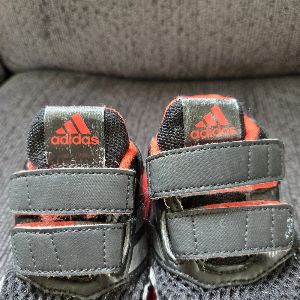 Adidas Kids Toddler Black and Red Sneakers - Picture 10 of 13